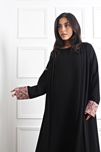 عباية ورود