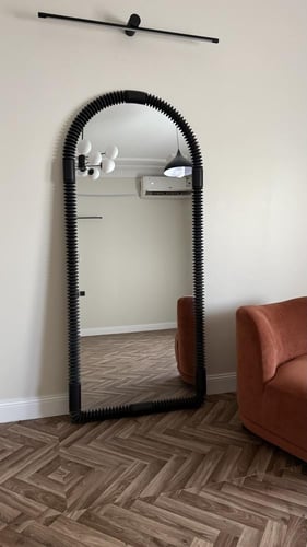 مرايا مودرن Monica