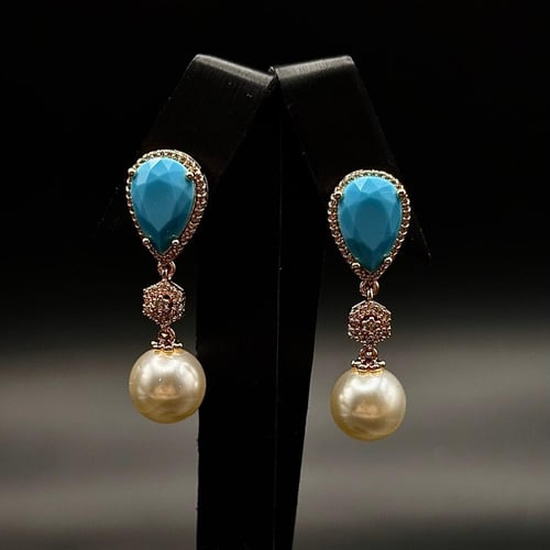 قلادة مع حلق