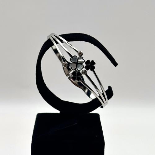 سواره فان كليف