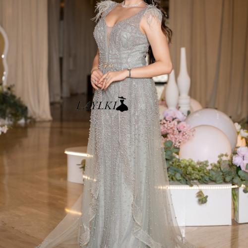 Gray dress embroidered with luxurious pearl details