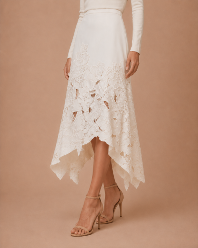 A white skirt.