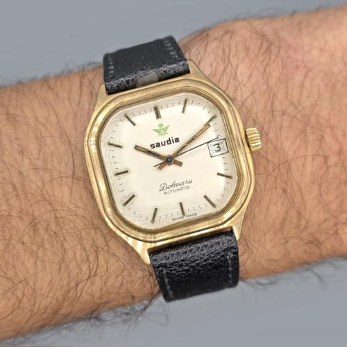 ساعة سويسرية عتيقة اصدار خاص يالخطوط السعودية