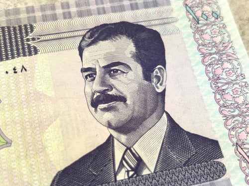 6 قطع عملات صدام حسين الحصار منها عملات الحصار 198...