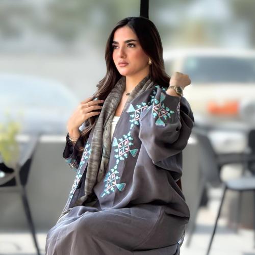 عباية بتطريز زخرفة اسلامية