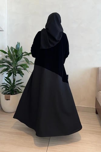 عباية زاهيه