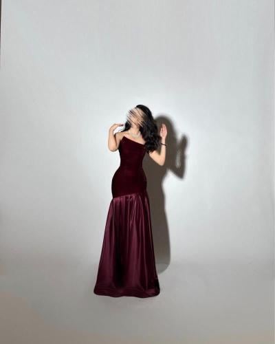 فستان جوخ بتفته كوري