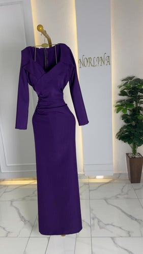 فستان ناعم وأنيق بلونين