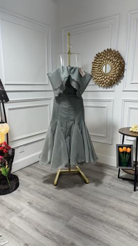 فستان بتصميم حصري