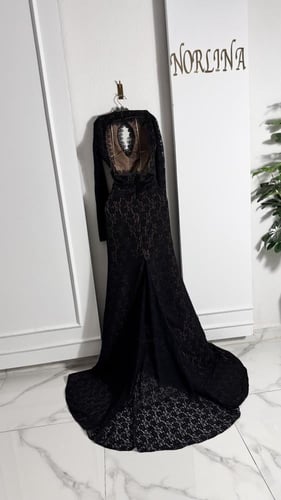 فستان اسود بدانتيل انيق