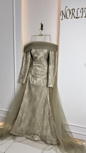 فستان مميز بالدانتيل الناعم