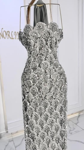 فستان الؤلؤ الكلاسيكي