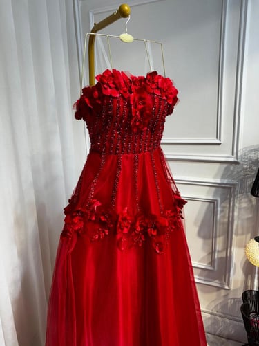 فستان ورد ليزر