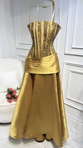 فستان ميكادو بشك يدوي مكثف