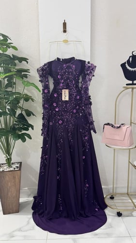 فستان مووورد متوفر بألوان جذابة ومميزة