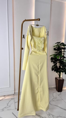 فستان ليموني بتطريز كرستال