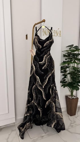 فستان السحر الاسود