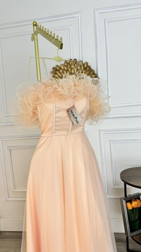 فستان بلون الببي بينك الانيق