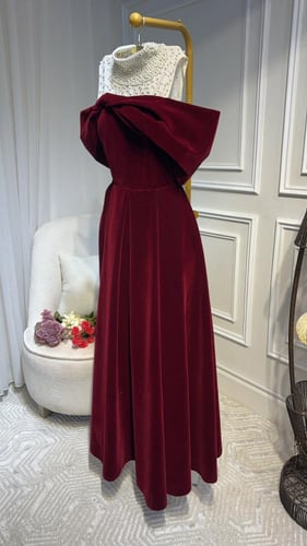 فستان جوخ بتطريز يدوي