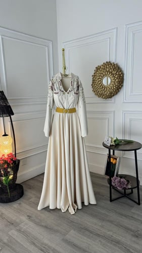 فستان بتصميم جلابيه انيق