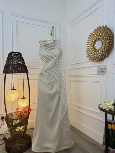 فستان بالترتر المقلم