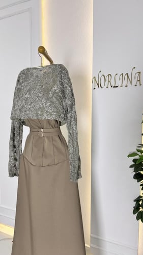 فستان العيد الانيق بلون نادر ومميز