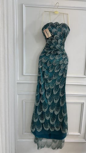 فستان طاووس