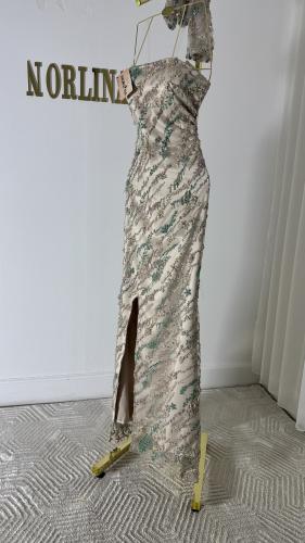 فستان سهره بخامة الجوبير المطرزه