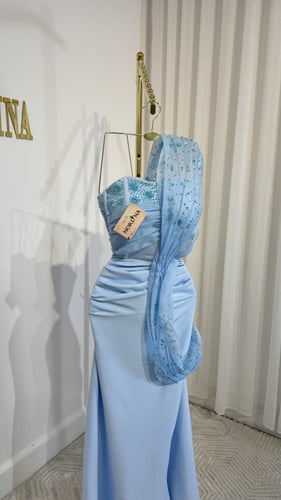 فستان سماوي جذاب