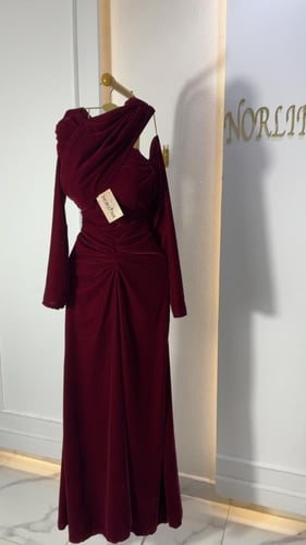 فستان عودي قطيفه