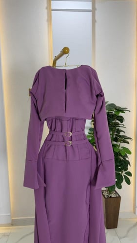 فستان أسيل بألوان تاخذ العقل