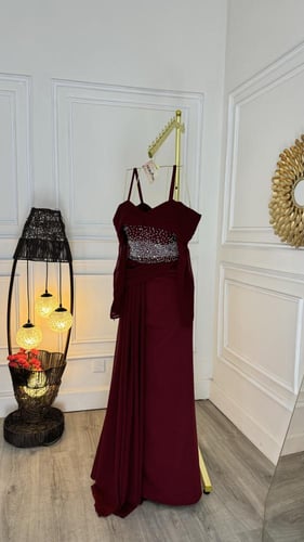 فستان عودي بكم شيفون