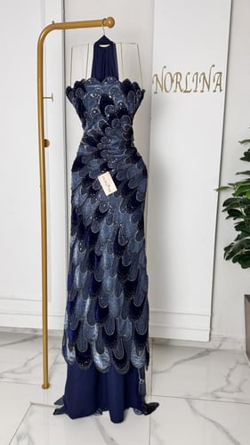 فستان الطاووس الملكي