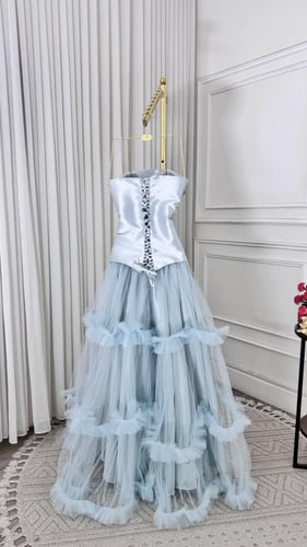 فستان نفنوفه