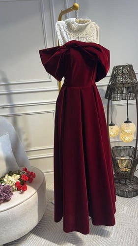 فستان جوخ بتطريز يدوي