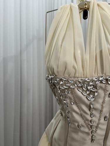 فستان شروق المميز