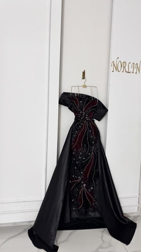 فستان زهري مطرز بترتر وخرز