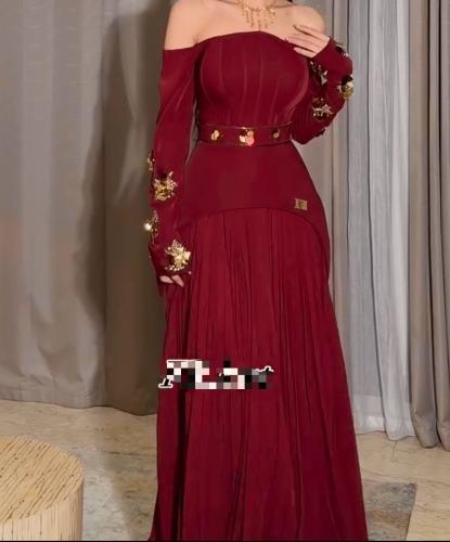 فستان بلون دم الغزال