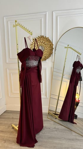 فستان عودي بكم شيفون