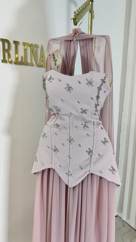 فستان الانيق متوفر بلونين