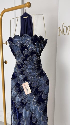 فستان الطاووس الملكي