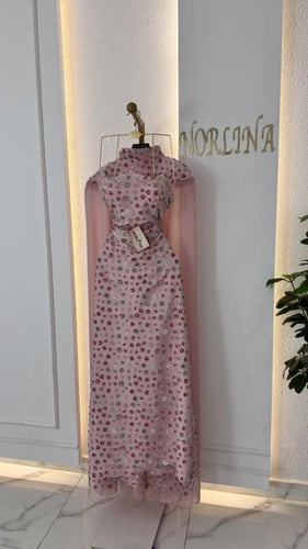 فستان مطرز بورد ترتر وخرز