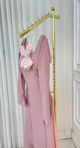 فستان لؤلؤ البحر