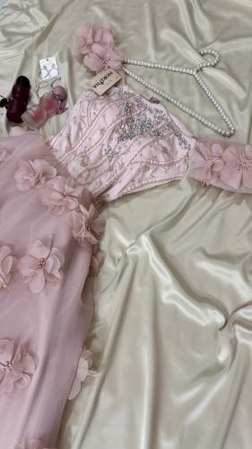 فستان وردي مورد ليزر ولولو