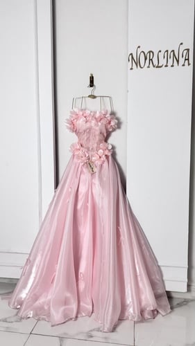 فستان سهره بلون زهري لامع