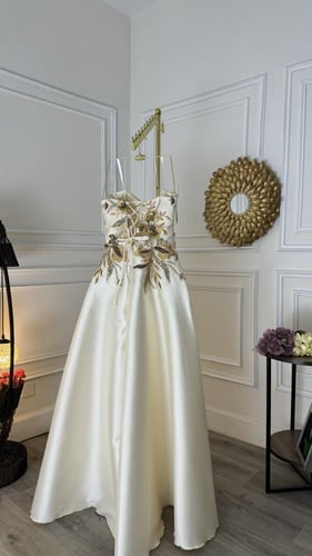 فستان سهره ميكادو مطرز بورد