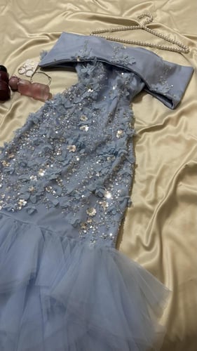 فستان سماوي مورد مع ترتر