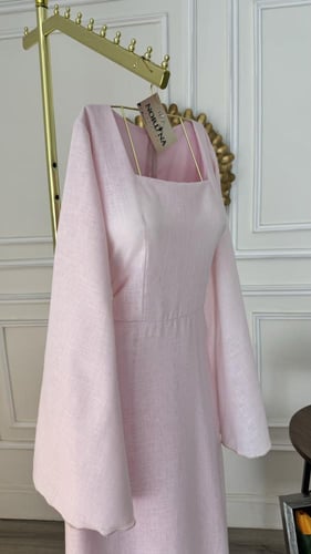 فستان باللون الانيق ببي بينك