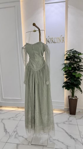 فستان تيفاني سهره بشك يدوي كرستال