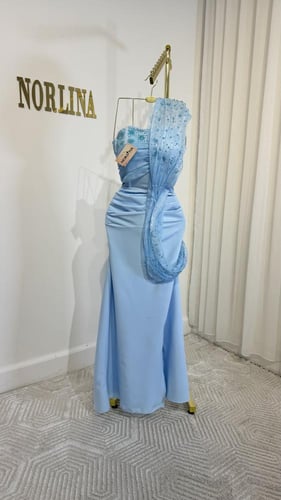 فستان سماوي جذاب